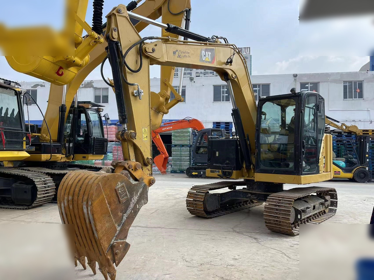 CATERPILLAR 307.5 - Kāpurķēžu ekskavators: foto 2 CATERPILLAR 307.5 - Kāpurķēžu ekskavators: foto 2