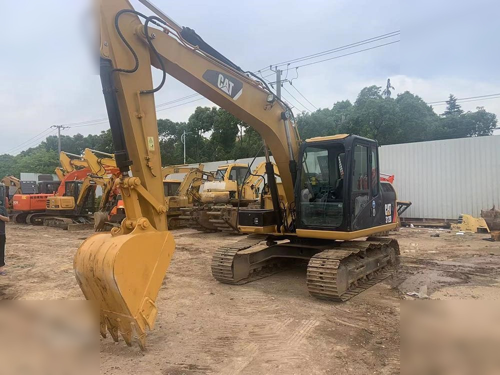 CATERPILLAR 312D - Kāpurķēžu ekskavators: foto 1 CATERPILLAR 312D - Kāpurķēžu ekskavators: foto 1
