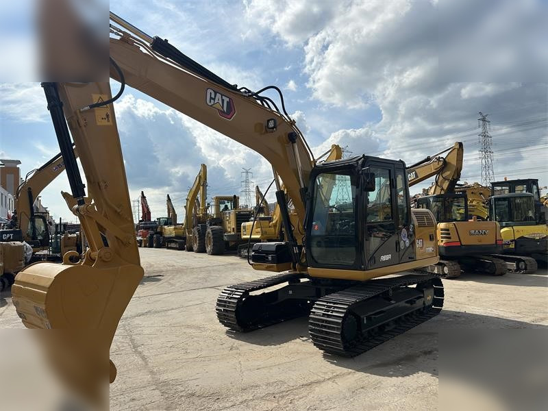 CATERPILLAR 313D2 GC - Kāpurķēžu ekskavators: foto 2 CATERPILLAR 313D2 GC - Kāpurķēžu ekskavators: foto 2