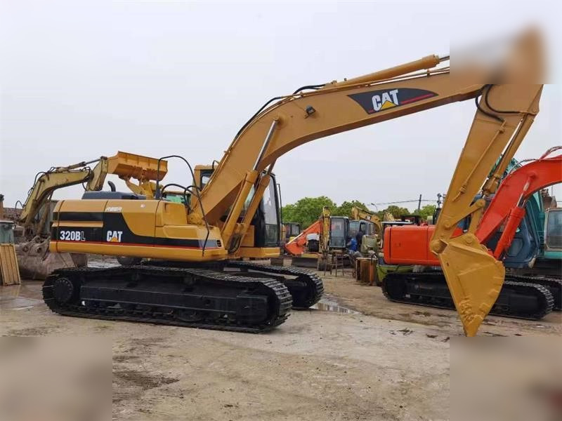 CATERPILLAR 320BL - Kāpurķēžu ekskavators: foto 1 CATERPILLAR 320BL - Kāpurķēžu ekskavators: foto 1