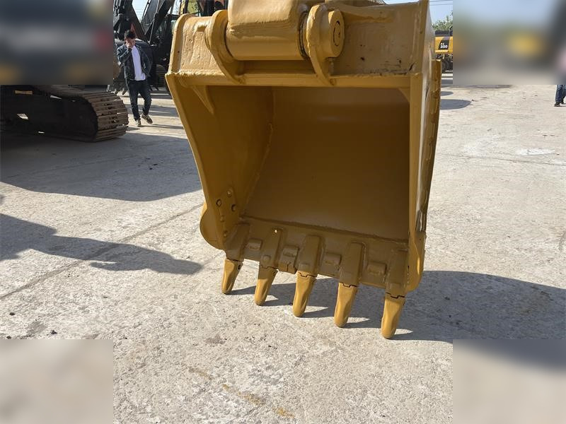 CATERPILLAR 320BL - Kāpurķēžu ekskavators: foto 5 CATERPILLAR 320BL - Kāpurķēžu ekskavators: foto 5