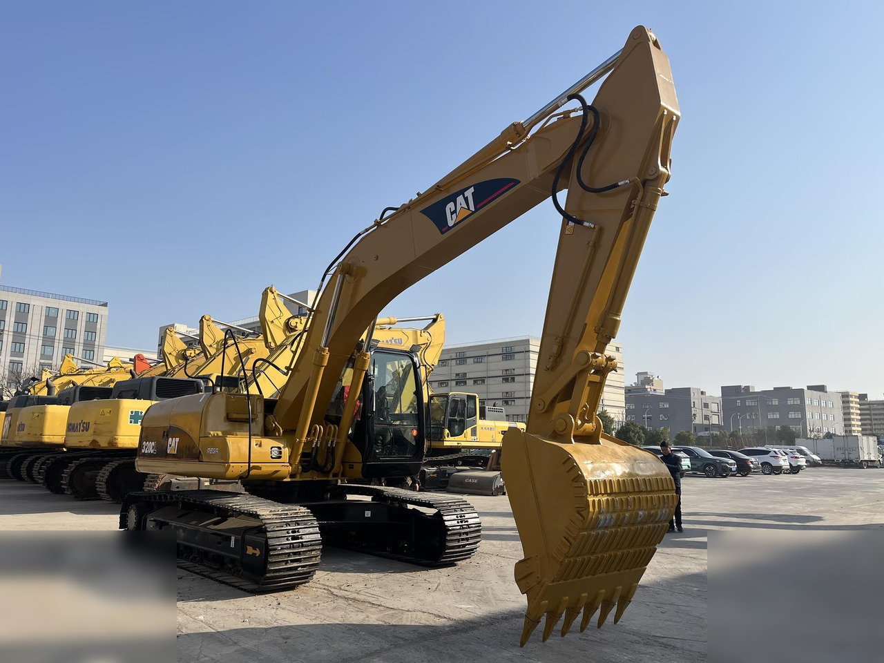CATERPILLAR 320CL - Kāpurķēžu ekskavators: foto 2 CATERPILLAR 320CL - Kāpurķēžu ekskavators: foto 2