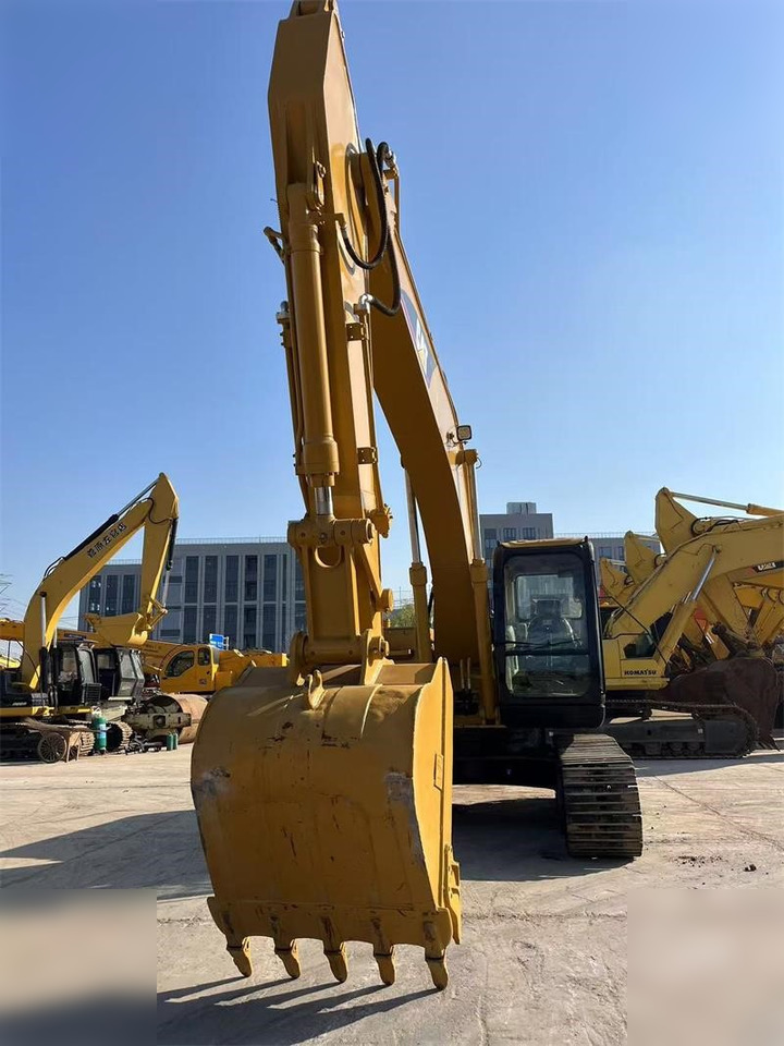 CATERPILLAR 320CL - Kāpurķēžu ekskavators: foto 3 CATERPILLAR 320CL - Kāpurķēžu ekskavators: foto 3