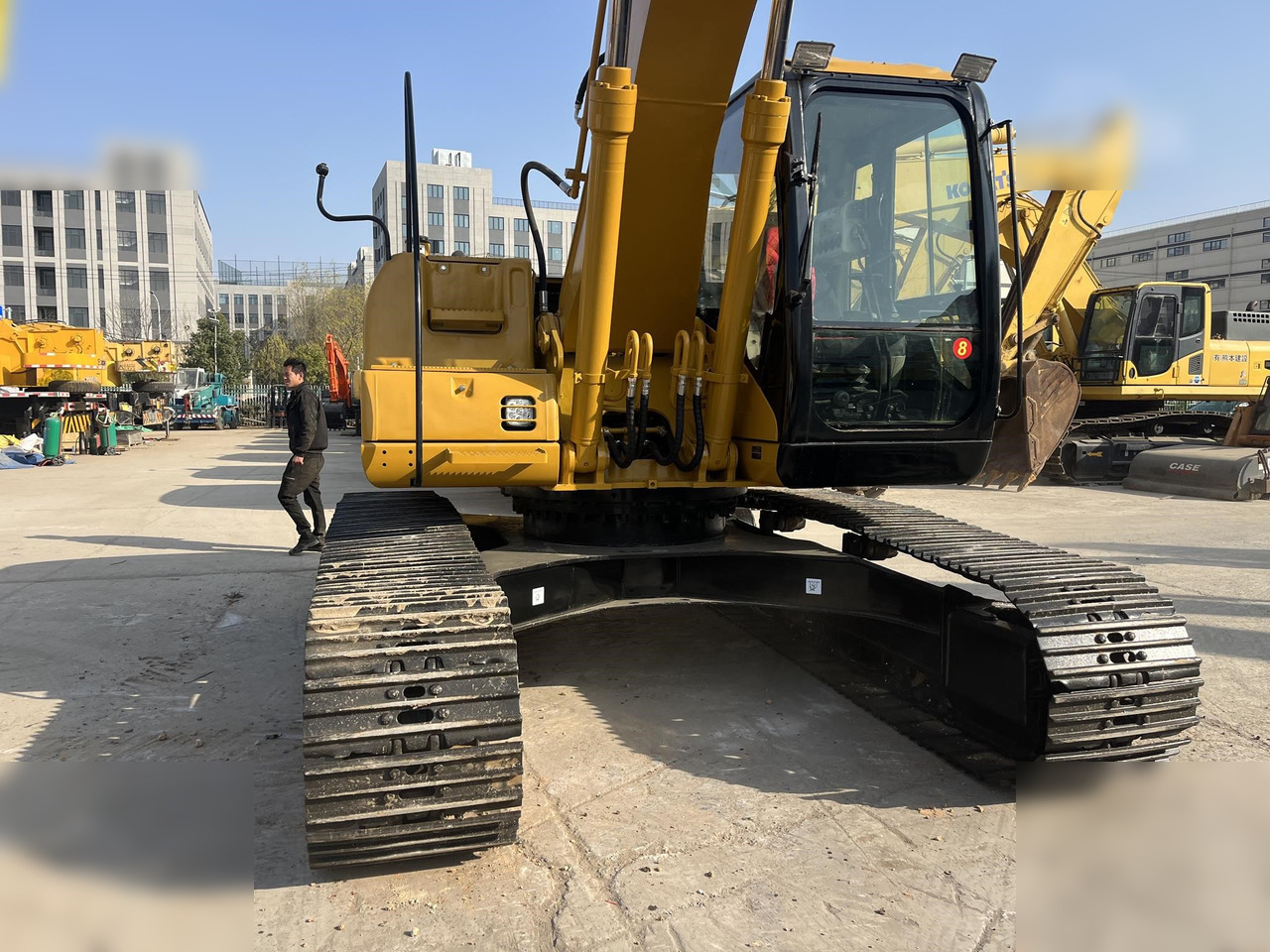 CATERPILLAR 320CL - Kāpurķēžu ekskavators: foto 3 CATERPILLAR 320CL - Kāpurķēžu ekskavators: foto 3