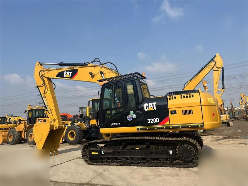 CATERPILLAR 320D - Kāpurķēžu ekskavators: foto 1 CATERPILLAR 320D - Kāpurķēžu ekskavators: foto 1