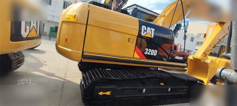 CATERPILLAR 320D - Kāpurķēžu ekskavators: foto 3 CATERPILLAR 320D - Kāpurķēžu ekskavators: foto 3