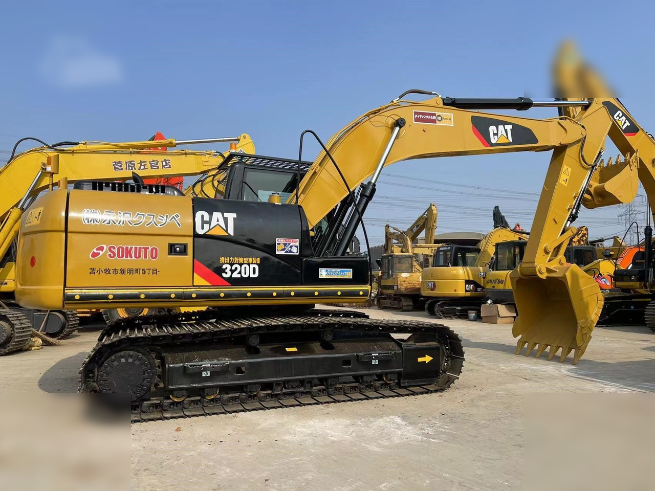 CATERPILLAR 320D - Kāpurķēžu ekskavators: foto 1 CATERPILLAR 320D - Kāpurķēžu ekskavators: foto 1