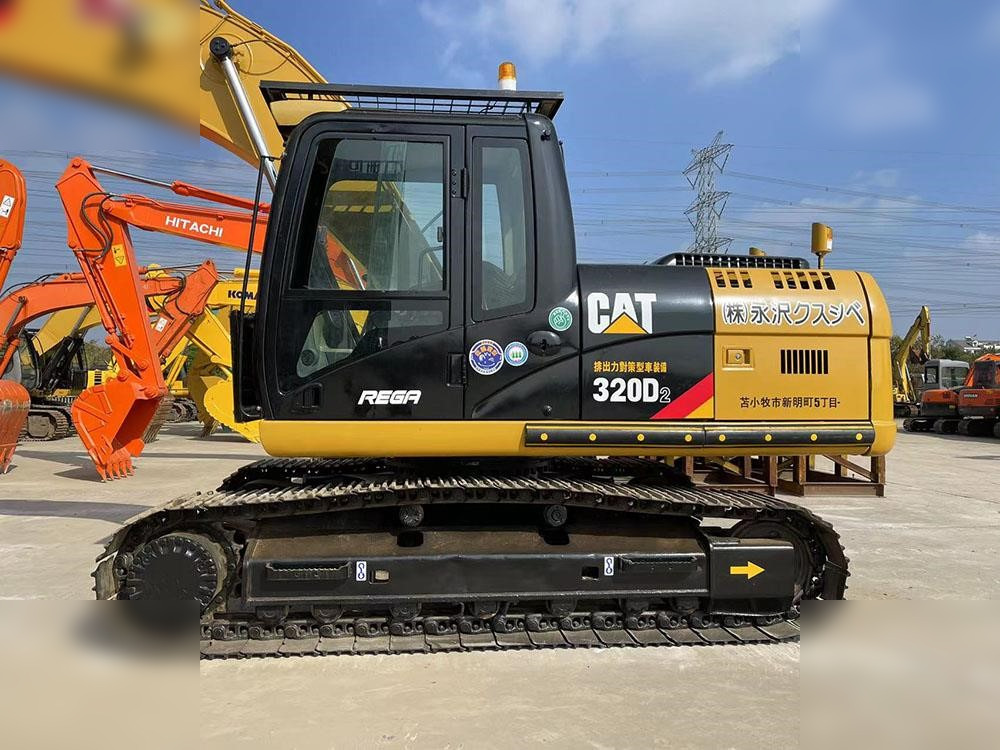 CATERPILLAR 320D2 - Kāpurķēžu ekskavators: foto 2 CATERPILLAR 320D2 - Kāpurķēžu ekskavators: foto 2