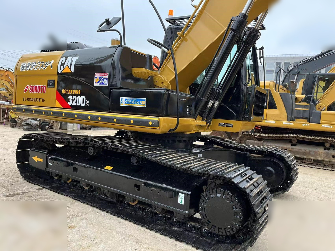 CATERPILLAR 320D2 - Kāpurķēžu ekskavators: foto 5 CATERPILLAR 320D2 - Kāpurķēžu ekskavators: foto 5