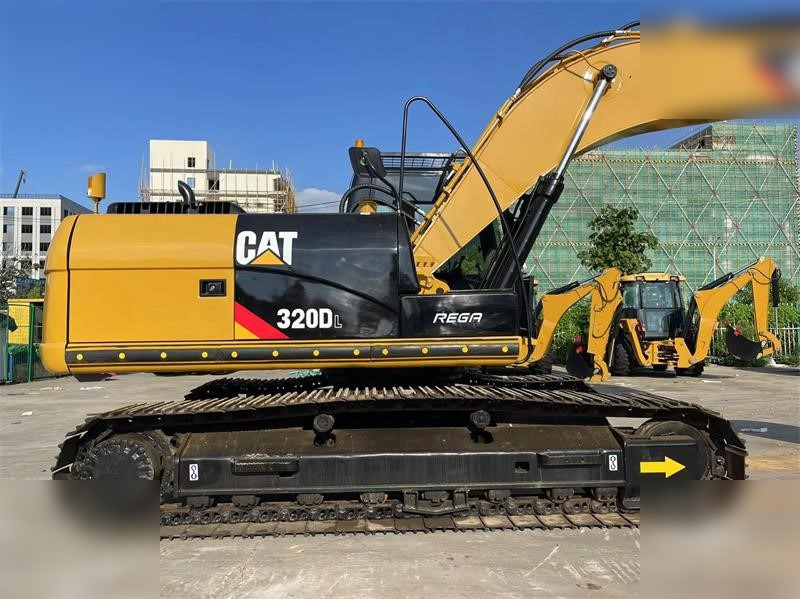 CATERPILLAR 320DL - Kāpurķēžu ekskavators: foto 4 CATERPILLAR 320DL - Kāpurķēžu ekskavators: foto 4