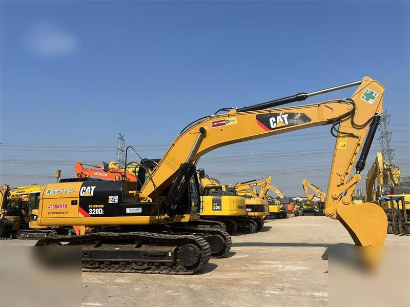 CATERPILLAR 320DL - Kāpurķēžu ekskavators: foto 4 CATERPILLAR 320DL - Kāpurķēžu ekskavators: foto 4