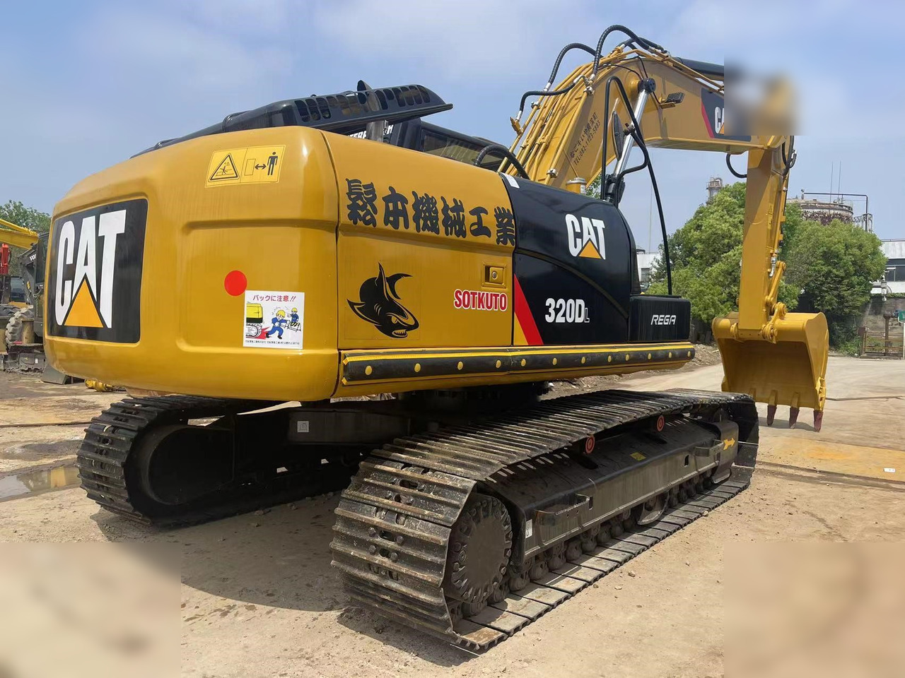 CATERPILLAR 320DL - Kāpurķēžu ekskavators: foto 3 CATERPILLAR 320DL - Kāpurķēžu ekskavators: foto 3