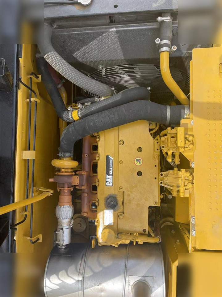 Kāpurķēžu ekskavators CATERPILLAR 320DL: foto 10