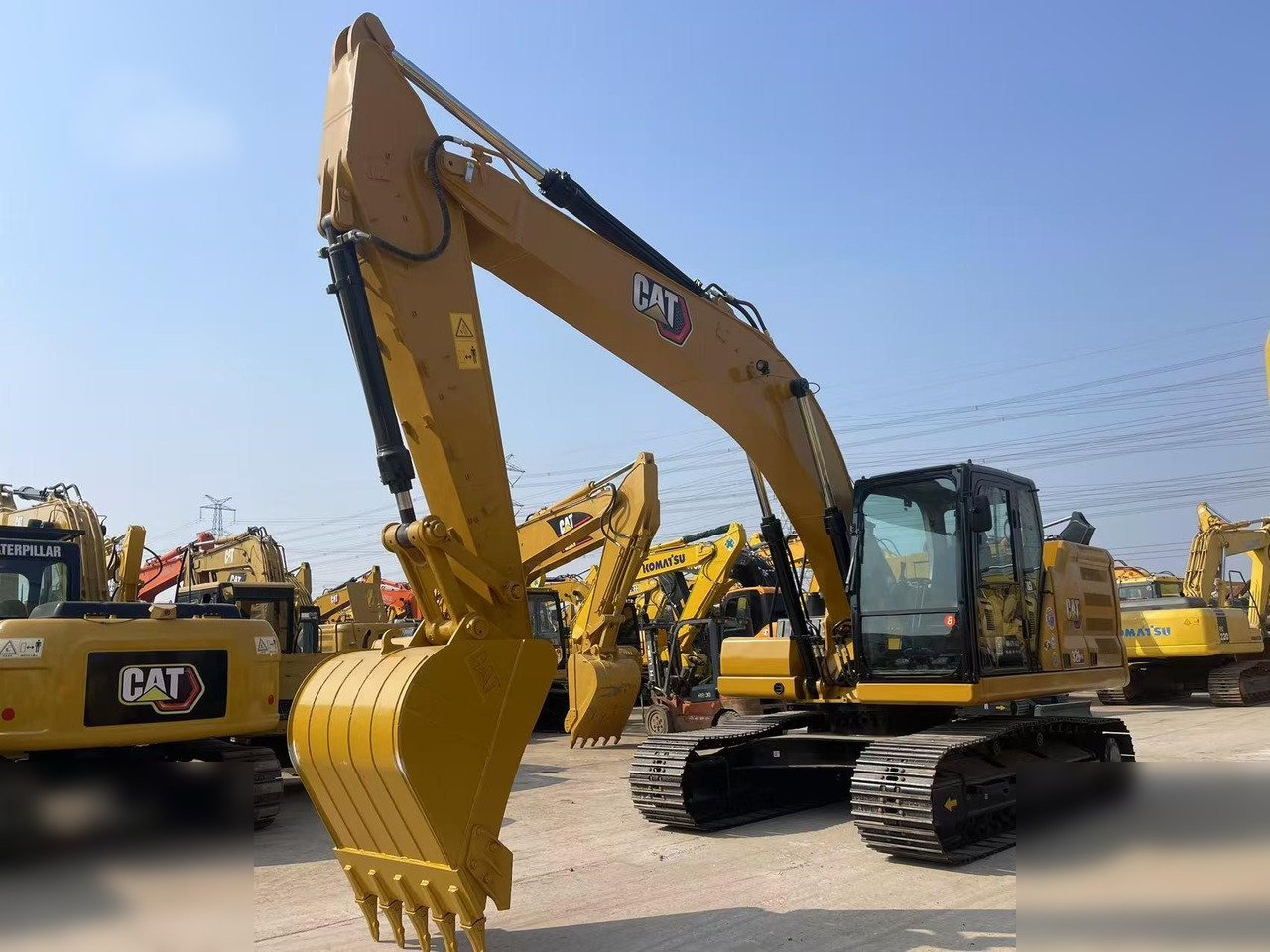 CATERPILLAR 320GC - Kāpurķēžu ekskavators: foto 1 CATERPILLAR 320GC - Kāpurķēžu ekskavators: foto 1