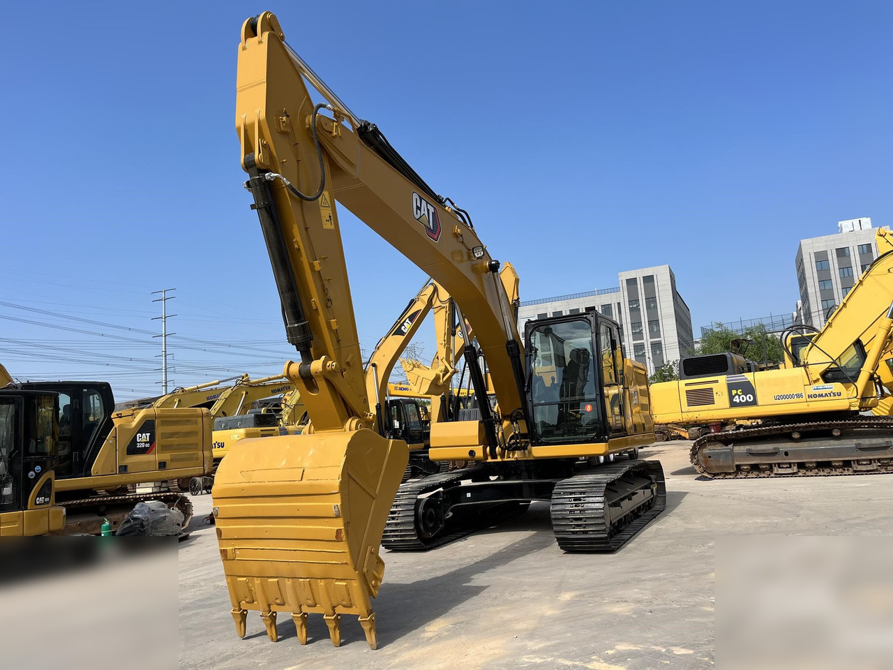 CATERPILLAR 323 - Kāpurķēžu ekskavators: foto 3 CATERPILLAR 323 - Kāpurķēžu ekskavators: foto 3