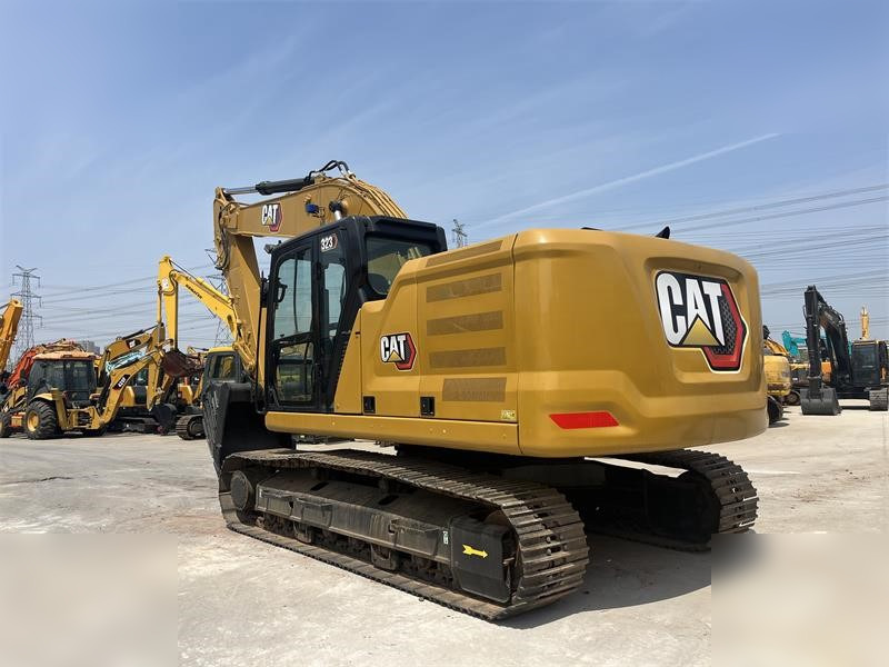 CATERPILLAR 323 - Kāpurķēžu ekskavators: foto 4 CATERPILLAR 323 - Kāpurķēžu ekskavators: foto 4