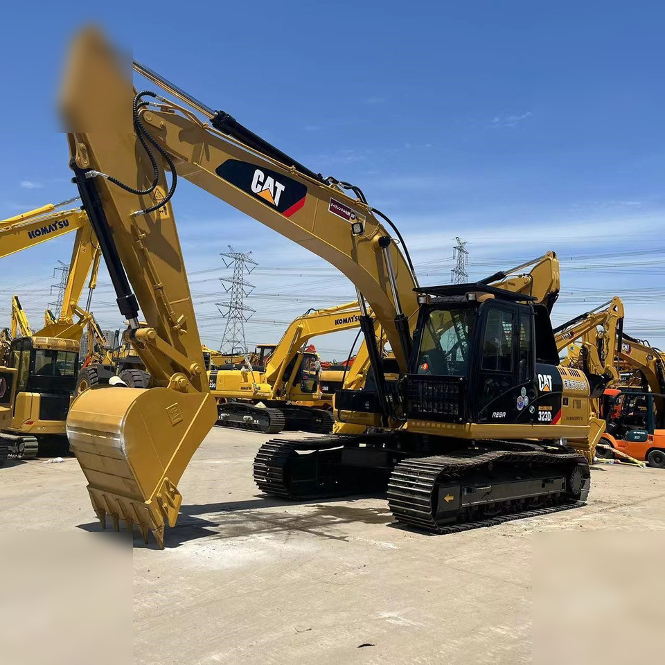CATERPILLAR 323DL - Kāpurķēžu ekskavators: foto 1 CATERPILLAR 323DL - Kāpurķēžu ekskavators: foto 1