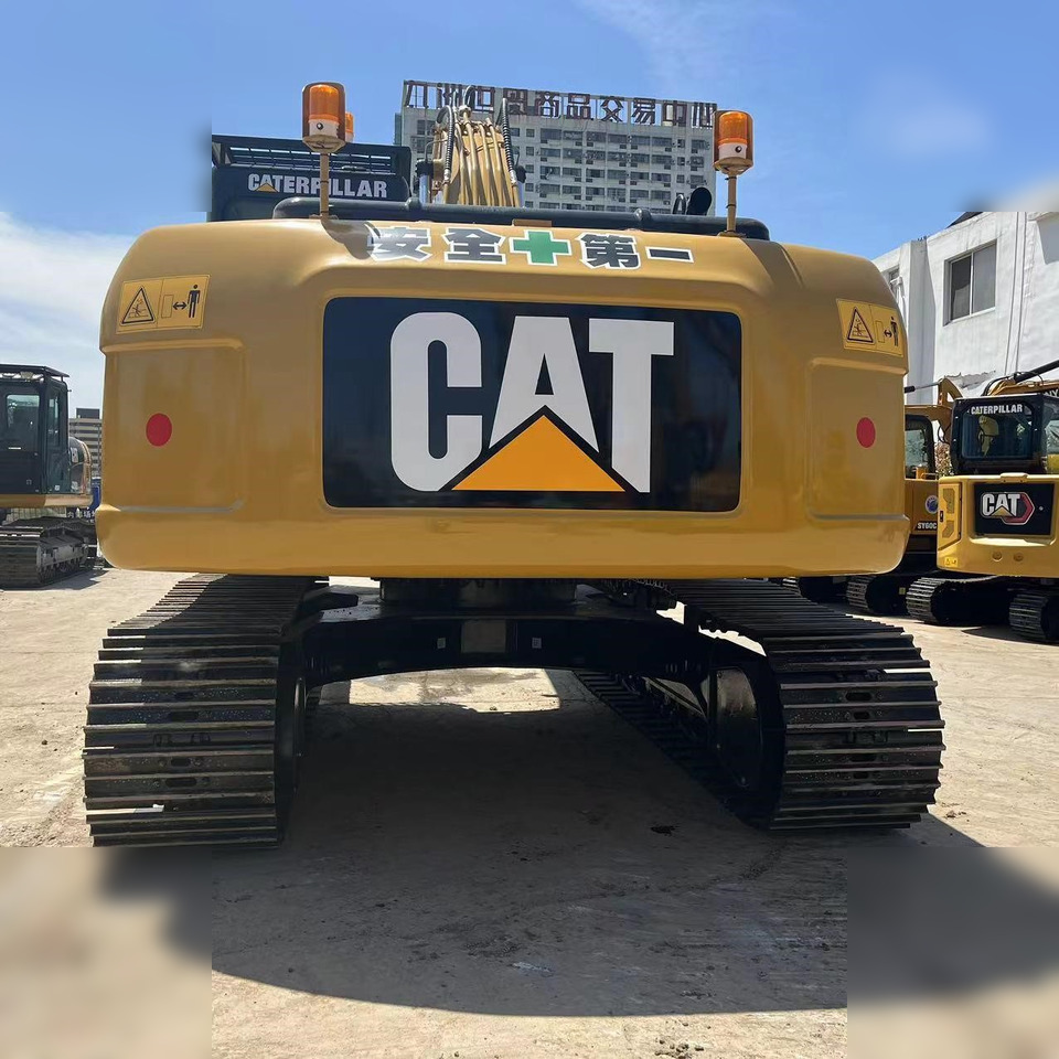 CATERPILLAR 323DL - Kāpurķēžu ekskavators: foto 3 CATERPILLAR 323DL - Kāpurķēžu ekskavators: foto 3