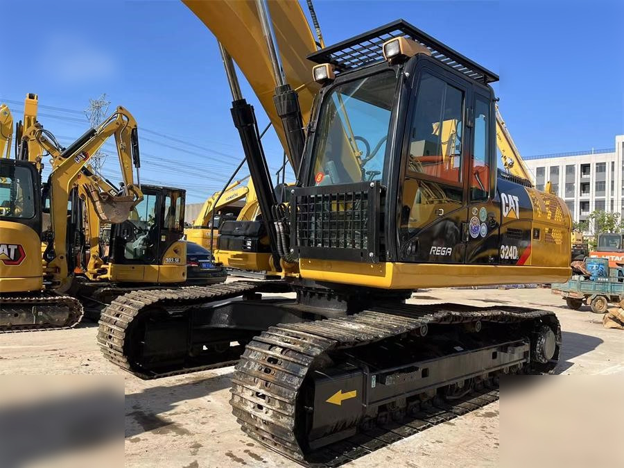 CATERPILLAR 324DL - Kāpurķēžu ekskavators: foto 4 CATERPILLAR 324DL - Kāpurķēžu ekskavators: foto 4
