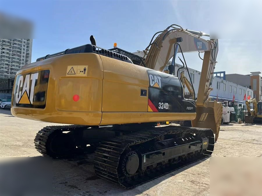 CATERPILLAR 324DL - Kāpurķēžu ekskavators: foto 2 CATERPILLAR 324DL - Kāpurķēžu ekskavators: foto 2