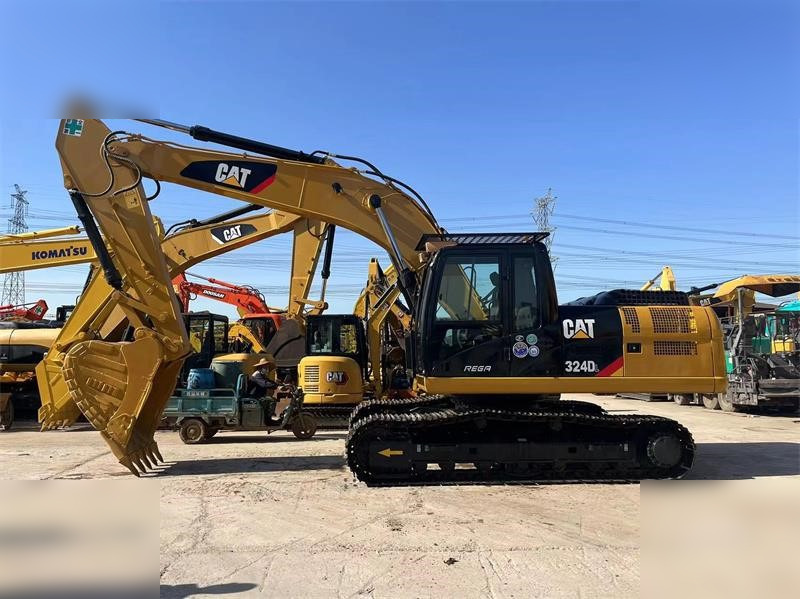 CATERPILLAR 324DL - Kāpurķēžu ekskavators: foto 2 CATERPILLAR 324DL - Kāpurķēžu ekskavators: foto 2