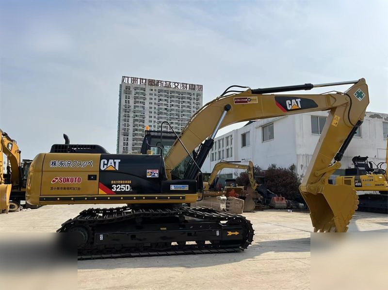 CATERPILLAR 325DL - Kāpurķēžu ekskavators: foto 3 CATERPILLAR 325DL - Kāpurķēžu ekskavators: foto 3