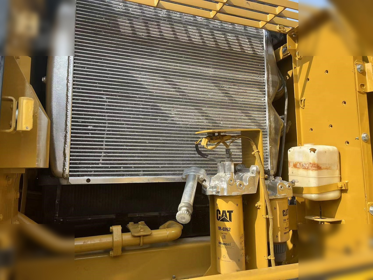 Kāpurķēžu ekskavators CATERPILLAR 325DL: foto 8