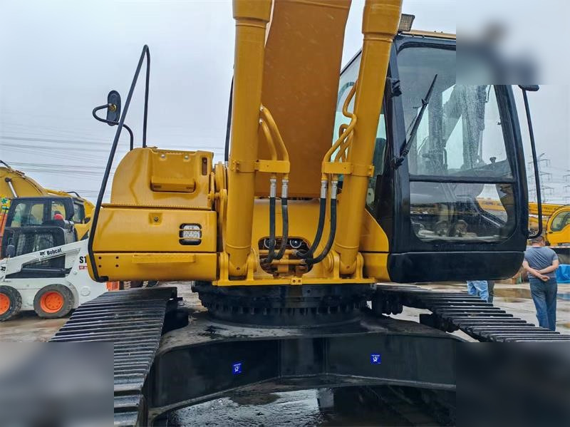 CATERPILLAR 330CL - Kāpurķēžu ekskavators: foto 4 CATERPILLAR 330CL - Kāpurķēžu ekskavators: foto 4