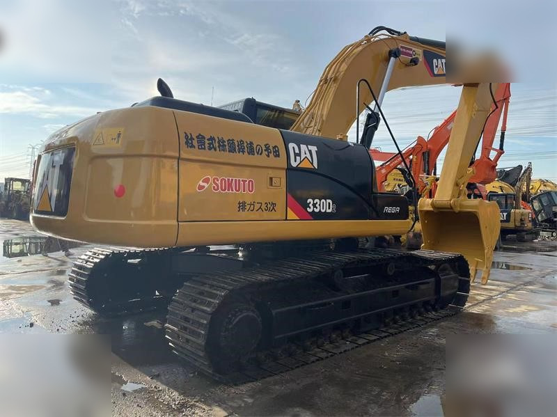 CATERPILLAR 330D - Kāpurķēžu ekskavators: foto 3 CATERPILLAR 330D - Kāpurķēžu ekskavators: foto 3