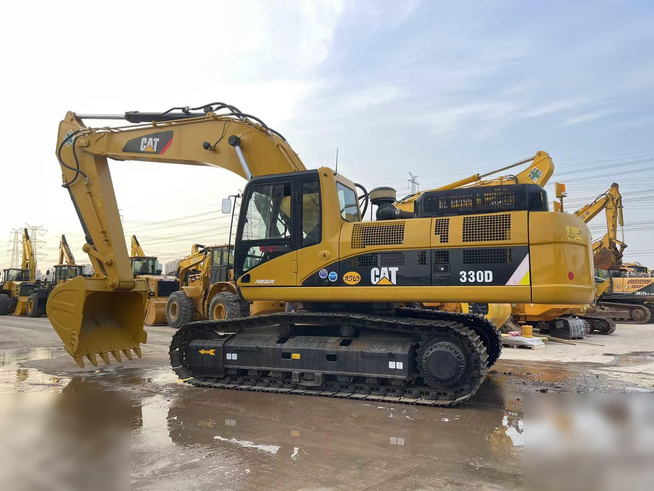 CATERPILLAR 330D - Kāpurķēžu ekskavators: foto 1 CATERPILLAR 330D - Kāpurķēžu ekskavators: foto 1