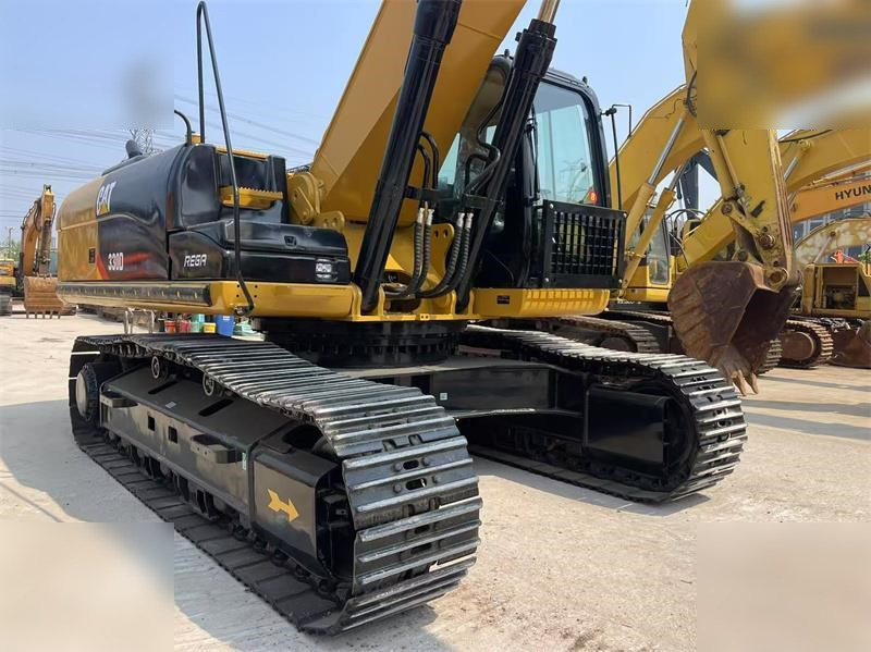 CATERPILLAR 330D - Kāpurķēžu ekskavators: foto 4 CATERPILLAR 330D - Kāpurķēžu ekskavators: foto 4
