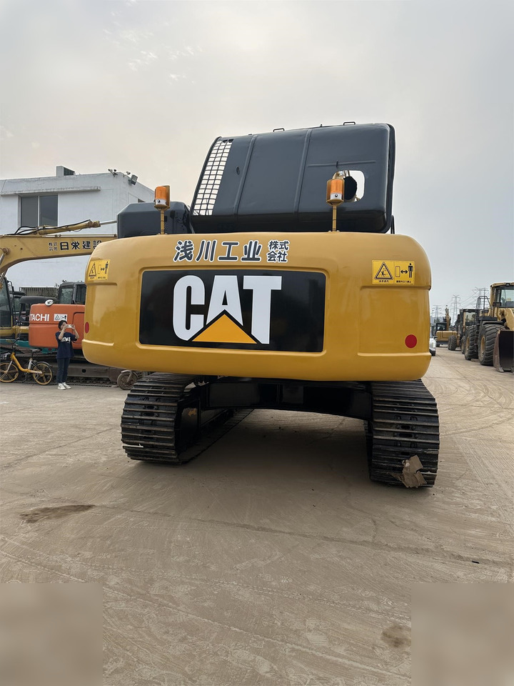 CATERPILLAR 330D - Kāpurķēžu ekskavators: foto 5 CATERPILLAR 330D - Kāpurķēžu ekskavators: foto 5