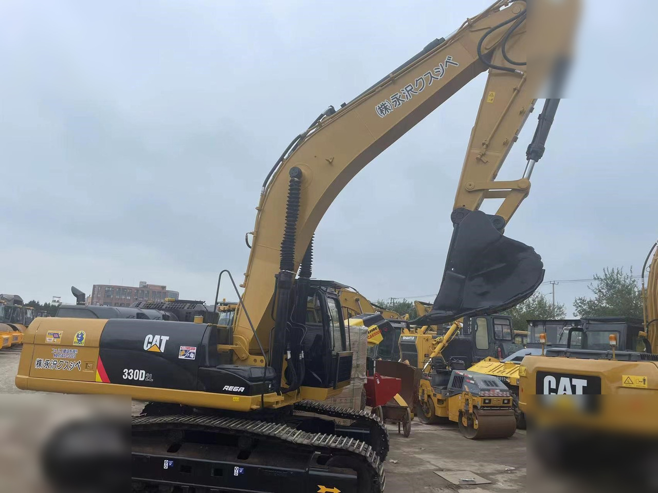 CATERPILLAR 330D2 - Kāpurķēžu ekskavators: foto 1 CATERPILLAR 330D2 - Kāpurķēžu ekskavators: foto 1