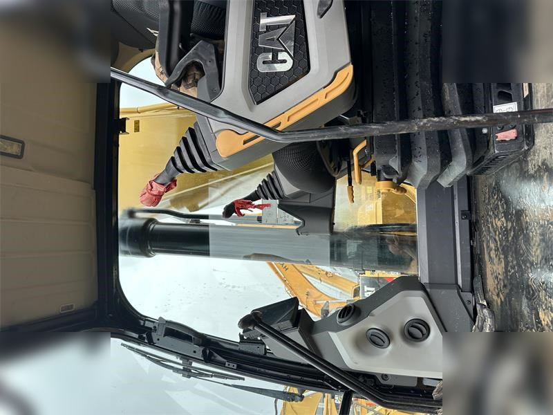 CATERPILLAR 330GC - Kāpurķēžu ekskavators: foto 4 CATERPILLAR 330GC - Kāpurķēžu ekskavators: foto 4
