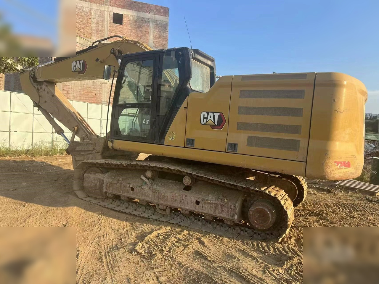 CATERPILLAR 330GC - Kāpurķēžu ekskavators: foto 4 CATERPILLAR 330GC - Kāpurķēžu ekskavators: foto 4