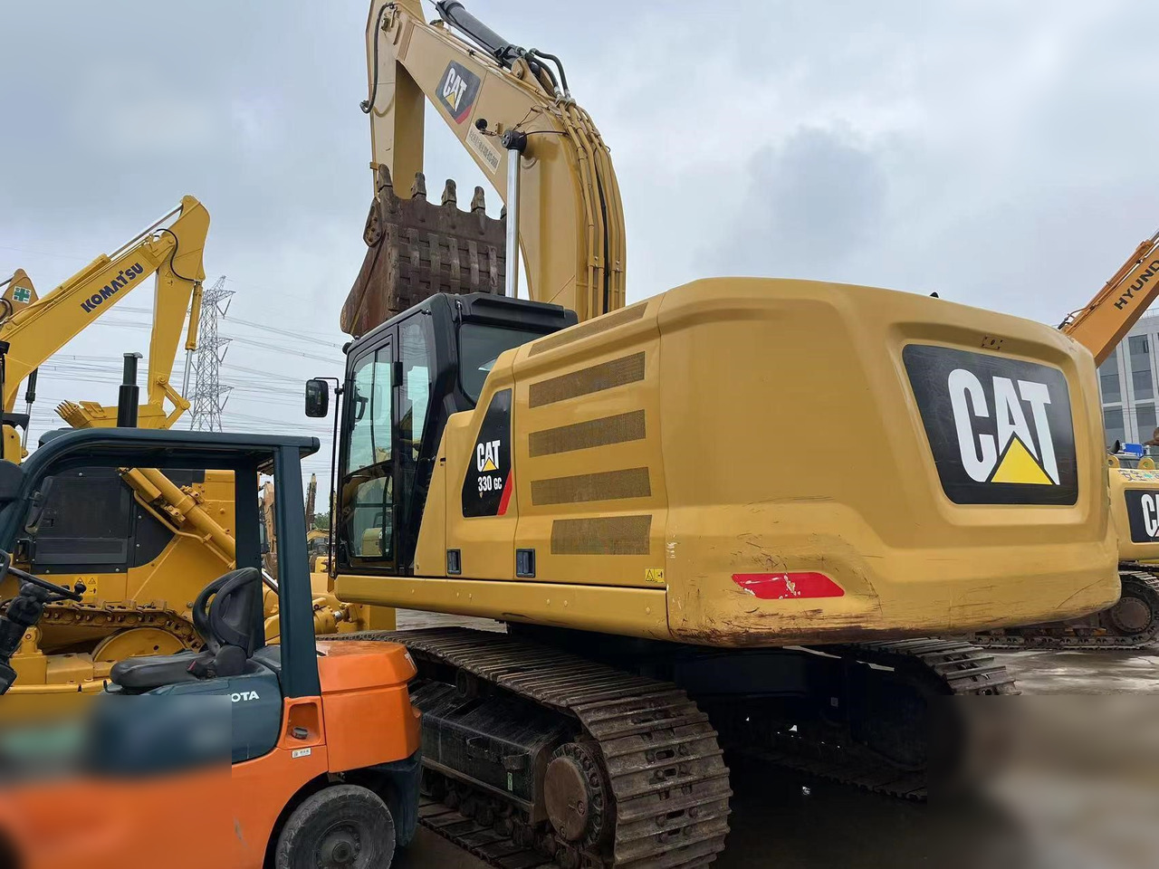 CATERPILLAR 330GC - Kāpurķēžu ekskavators: foto 4 CATERPILLAR 330GC - Kāpurķēžu ekskavators: foto 4