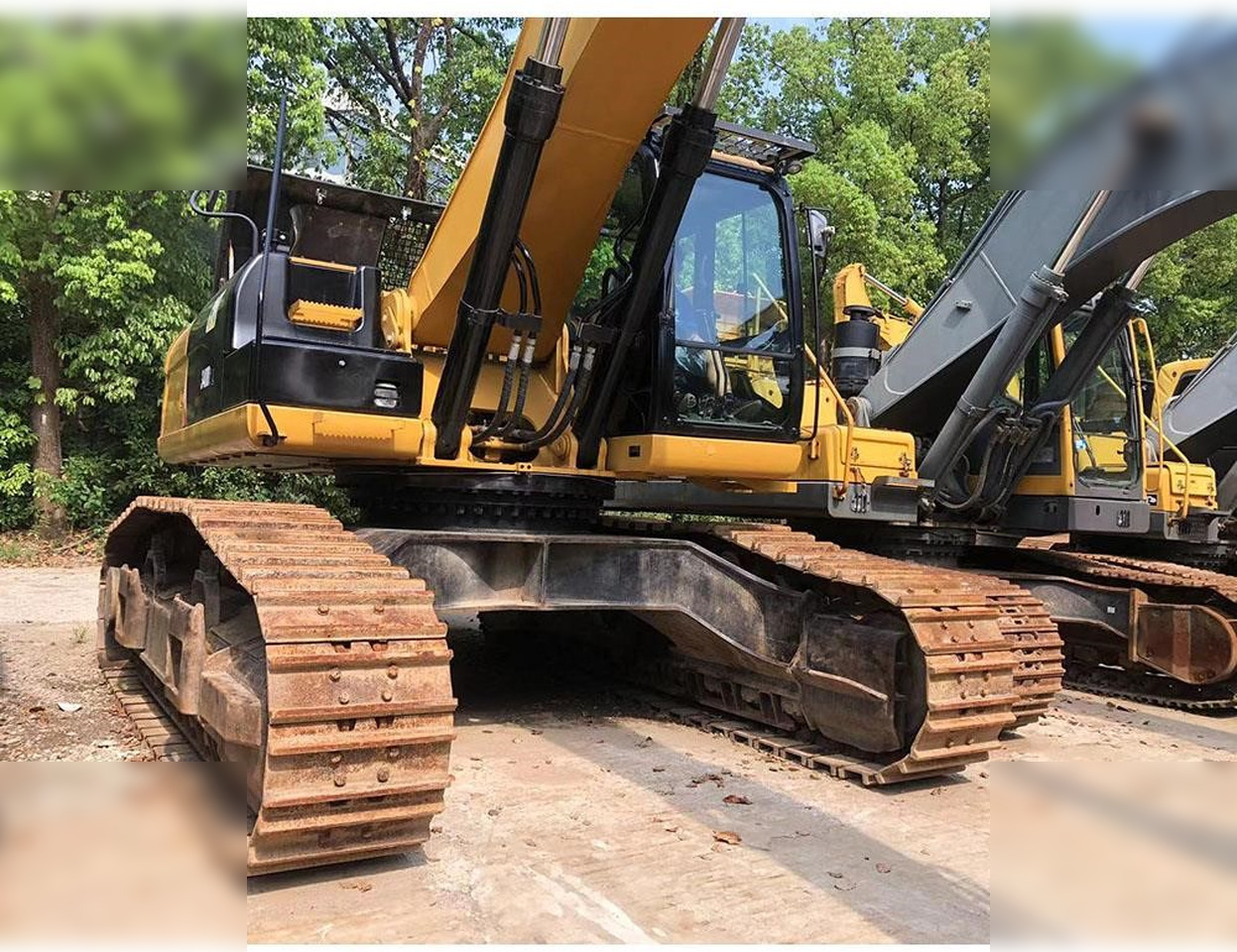 CATERPILLAR 340D2L - Kāpurķēžu ekskavators: foto 1 CATERPILLAR 340D2L - Kāpurķēžu ekskavators: foto 1