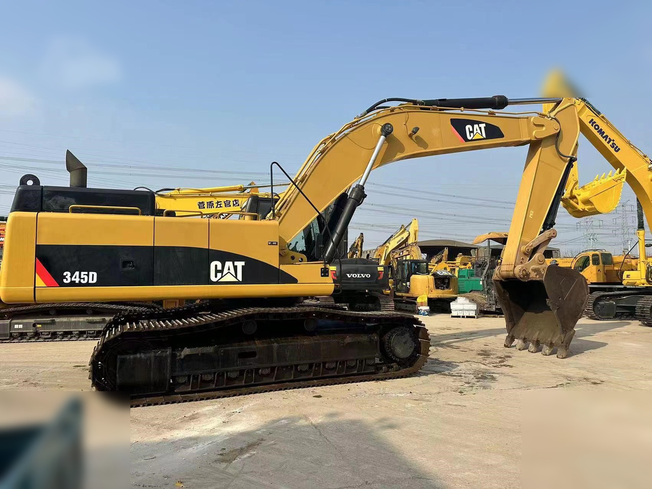 CATERPILLAR 345D - Kāpurķēžu ekskavators: foto 2 CATERPILLAR 345D - Kāpurķēžu ekskavators: foto 2