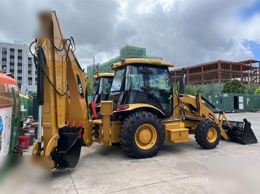 CATERPILLAR 430F - Ekskavators-iekrāvējs: foto 1 CATERPILLAR 430F - Ekskavators-iekrāvējs: foto 1
