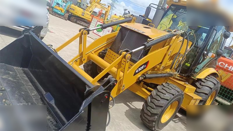 CATERPILLAR 430F - Ekskavators-iekrāvējs: foto 4 CATERPILLAR 430F - Ekskavators-iekrāvējs: foto 4