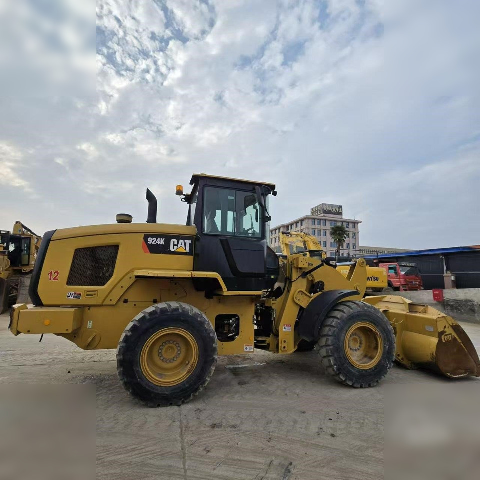 CATERPILLAR 924K - Riteņu iekrāvējs: foto 1 CATERPILLAR 924K - Riteņu iekrāvējs: foto 1