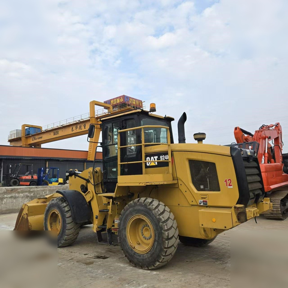 CATERPILLAR 924K - Riteņu iekrāvējs: foto 2 CATERPILLAR 924K - Riteņu iekrāvējs: foto 2