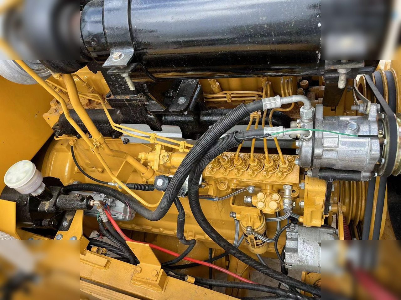 CATERPILLAR 966H - Riteņu iekrāvējs: foto 4 CATERPILLAR 966H - Riteņu iekrāvējs: foto 4