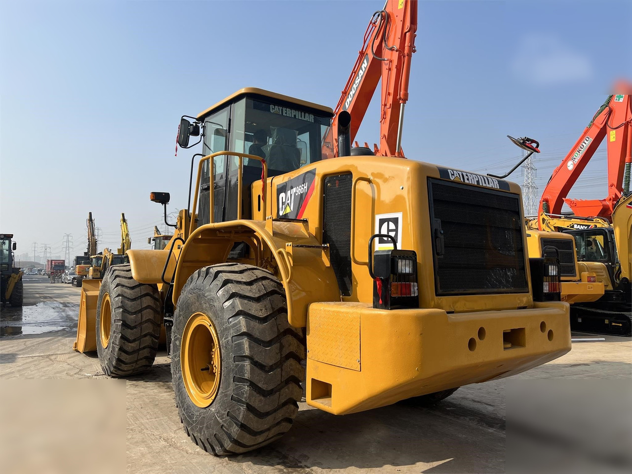 CATERPILLAR 966H - Riteņu iekrāvējs: foto 2 CATERPILLAR 966H - Riteņu iekrāvējs: foto 2