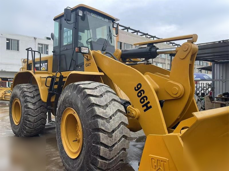 CATERPILLAR 966H - Riteņu iekrāvējs: foto 4 CATERPILLAR 966H - Riteņu iekrāvējs: foto 4