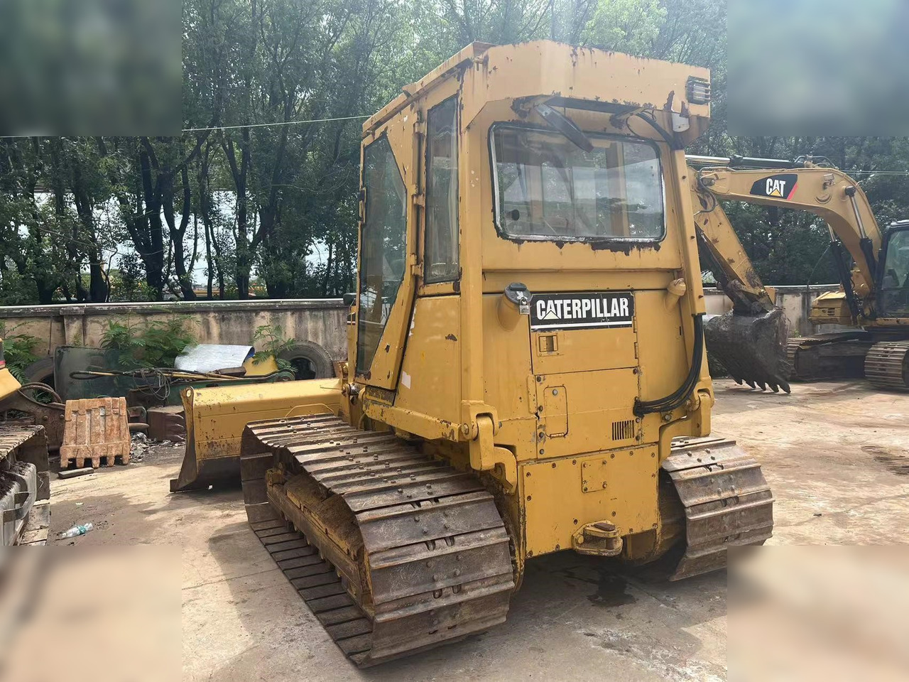 CATERPILLAR D5C - Buldozers: foto 5 CATERPILLAR D5C - Buldozers: foto 5
