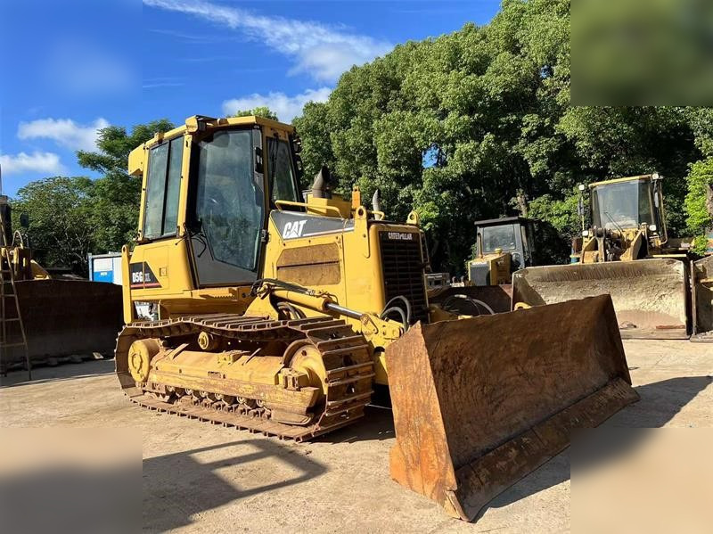 CATERPILLAR D5G XL - Buldozers: foto 3 CATERPILLAR D5G XL - Buldozers: foto 3