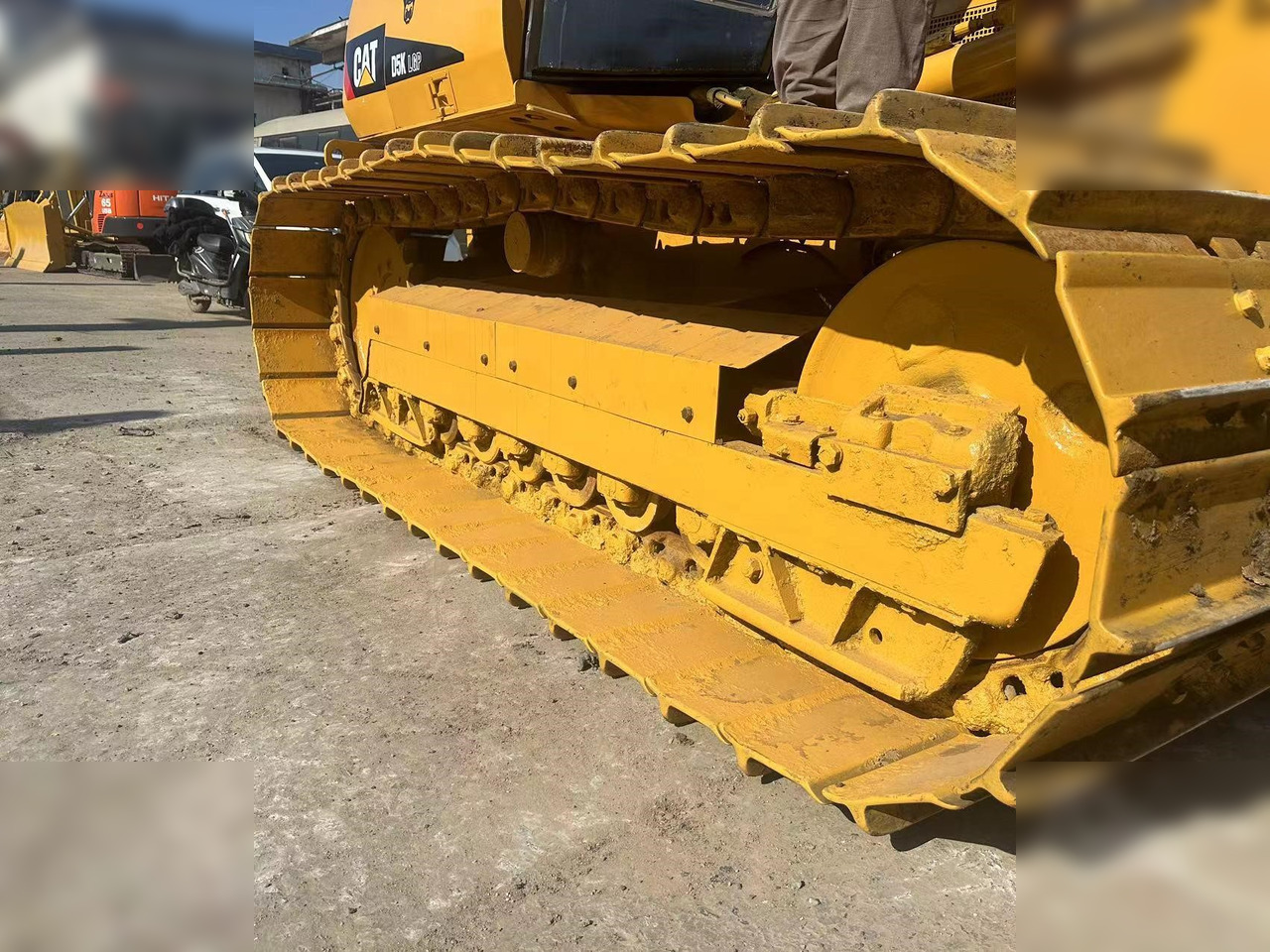 CATERPILLAR D5K LGP - Buldozers: foto 4 CATERPILLAR D5K LGP - Buldozers: foto 4