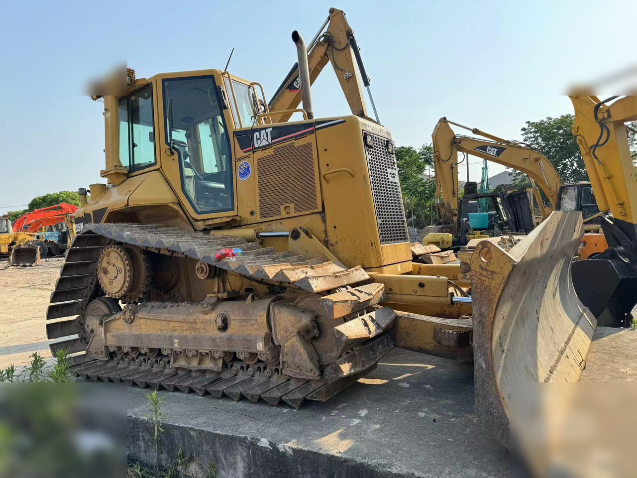 CATERPILLAR D5N - Buldozers: foto 3 CATERPILLAR D5N - Buldozers: foto 3