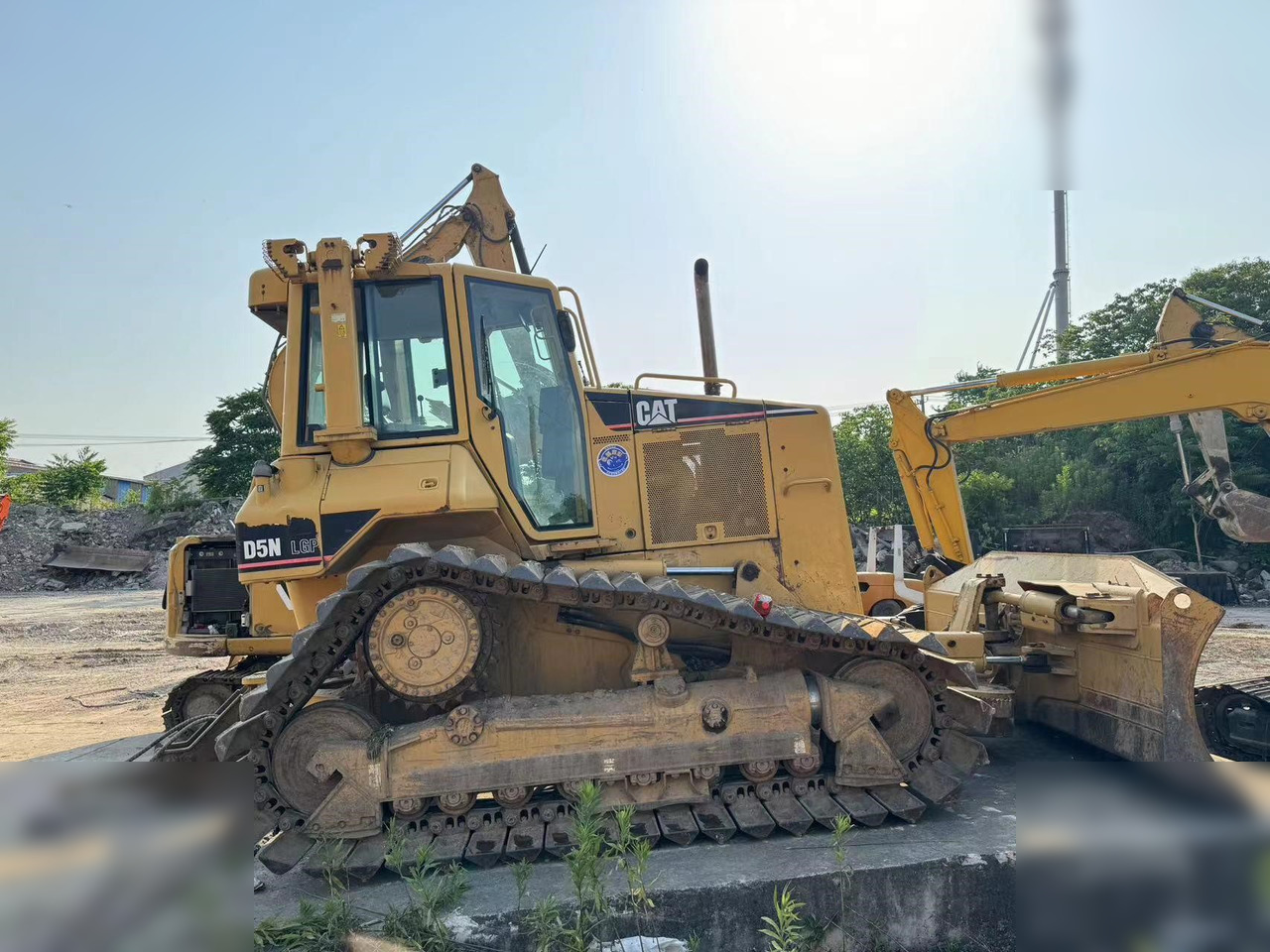 CATERPILLAR D5N - Buldozers: foto 2 CATERPILLAR D5N - Buldozers: foto 2